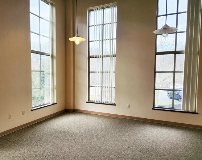 More Photos Of 171 Hillpointe Dr, Canonsburg Office For Lease