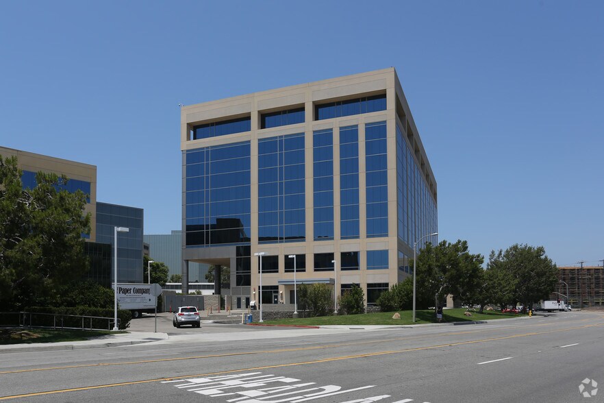 More Photos Of 19520 Jamboree Rd, Irvine Unknown For Lease