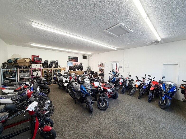 More Photos Of 4036 San Pablo Dam Rd, El Sobrante Freestanding For Lease