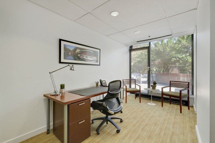 More Photos Of 1050 30th St NW, Washington Office For Lease