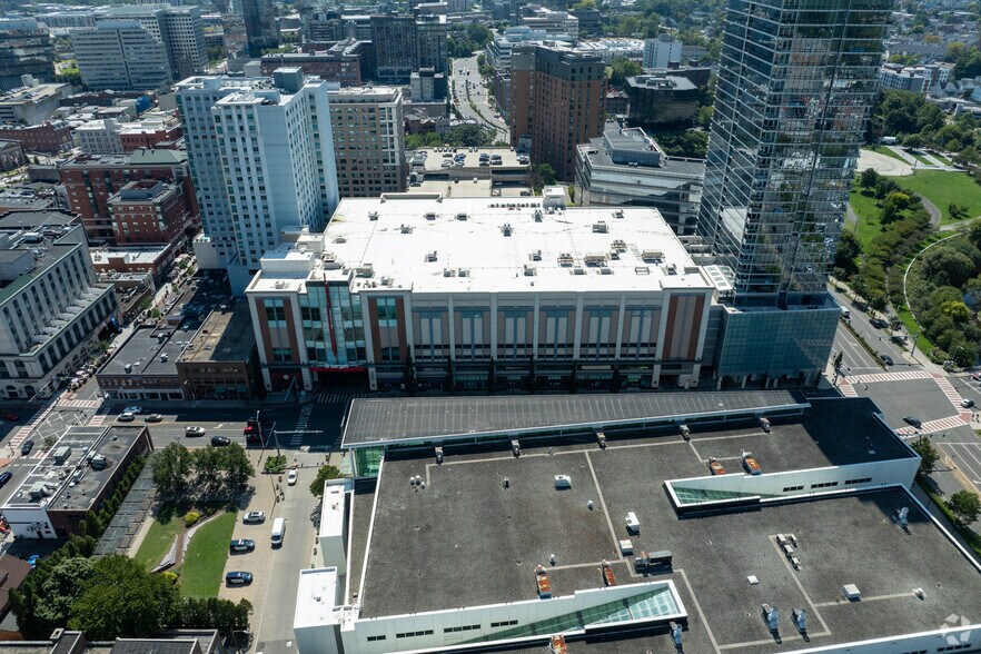 More Photos Of 5 Broad St, Stamford Fast Food For Lease