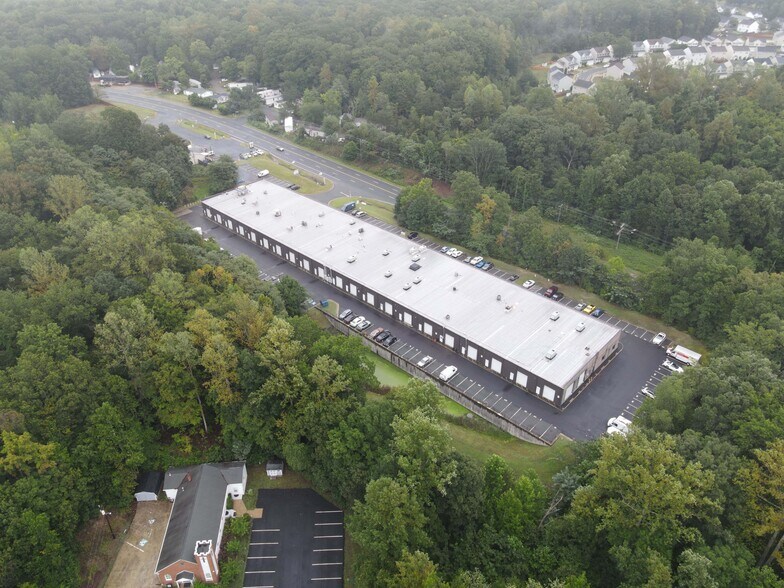 More Photos Of 3619 Richmond Hwy, Stafford Light Distribution For Sale