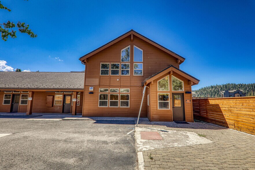 More Photos Of 12315 Deerfield Dr, Truckee Office Residential For Sale