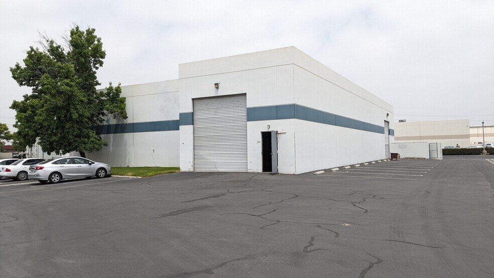 More Photos Of 3834 Wacker Dr, Jurupa Valley Warehouse For Sale