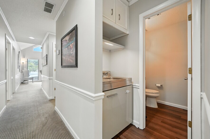 More Photos Of 11285 Elkins Rd, Roswell Office Residential For Sale