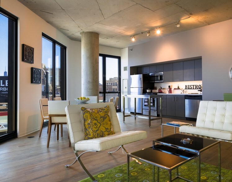 More Photos Of 1611 W Division St, Chicago Apartments For Lease