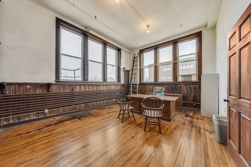 More Photos Of 4403 St Clair Ave, Cleveland Coworking Space