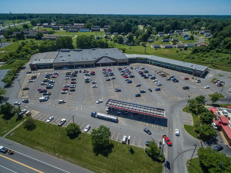 More Photos Of 74-112 Dover Crossing Rd, Clarksville General Retail For Lease