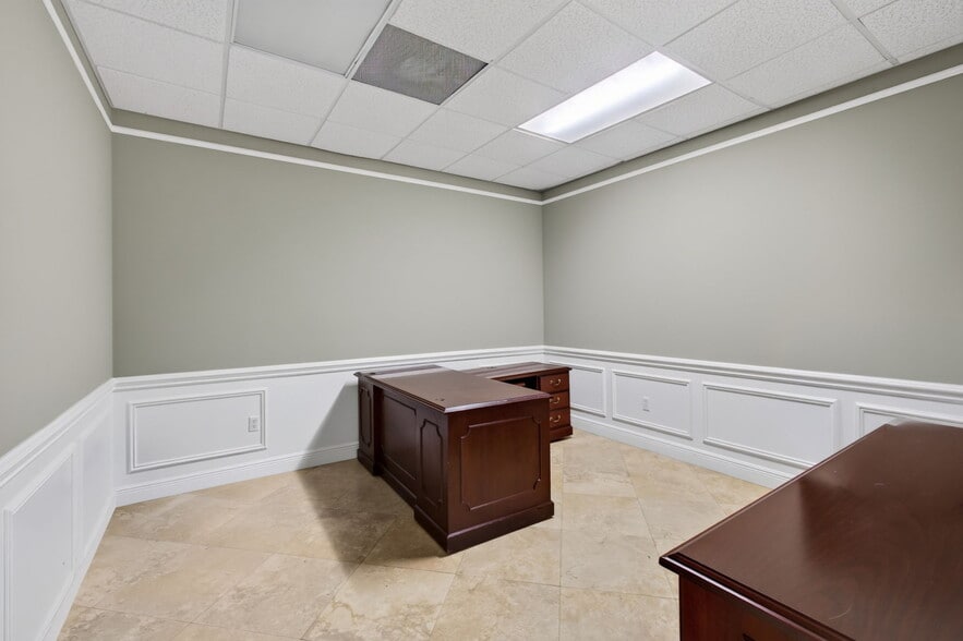 More Photos Of 2151 S Alternate A1A Hwy, Jupiter Medical For Sale