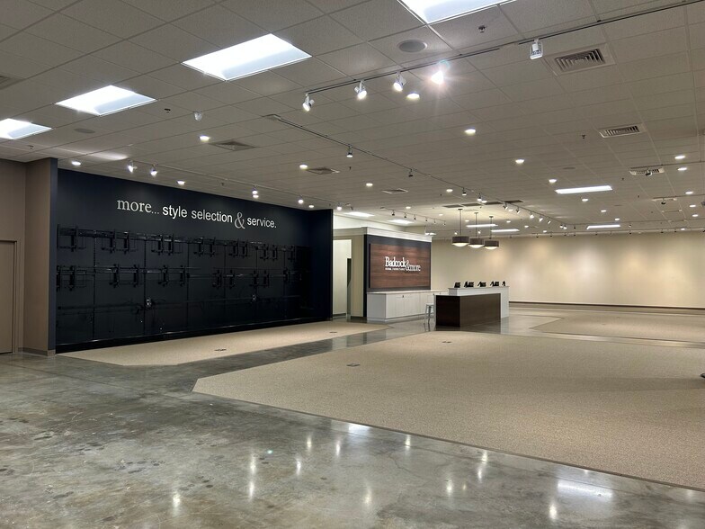 More Photos Of 4610 Clyde Morris Blvd, Port Orange Freestanding For Sale