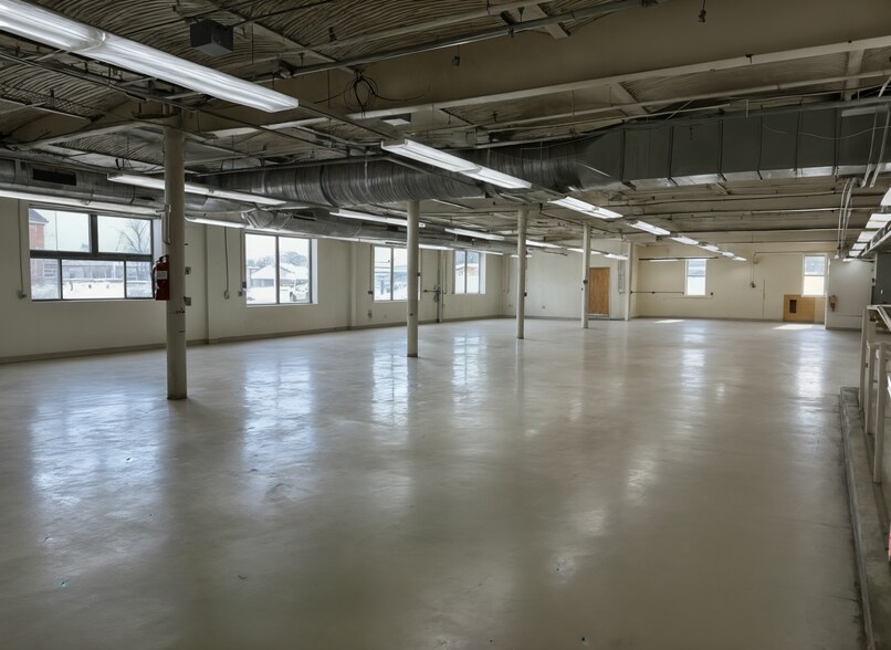 More Photos Of 50 Pearl St, Pittsfield Office For Lease