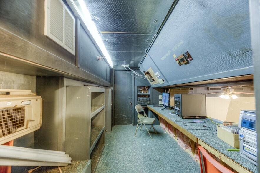 More Photos Of 1109 E Memphis St, Broken Arrow Religious Facility For Lease