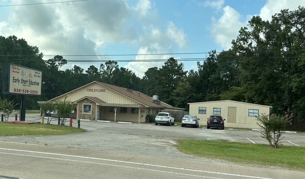 More Photos Of 6035 TX-105, Conroe Daycare Center For Sale