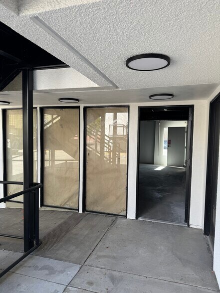More Photos Of 4717 Laurel Canyon Blvd, Studio City Office For Sale