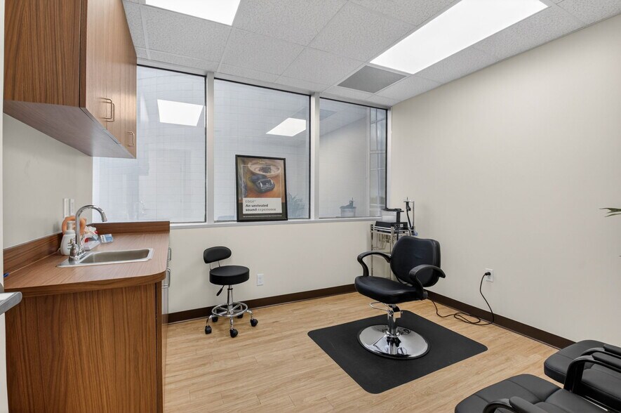 More Photos Of 5150 Linton Blvd, Delray Beach Medical For Lease