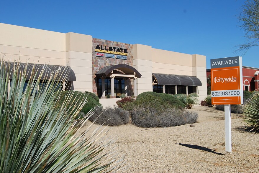 More Photos Of 15250 N Hayden Rd, Scottsdale Showroom For Sale