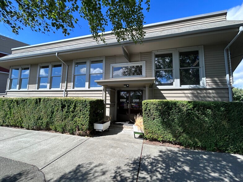 More Photos Of 88 E Hamlin St, Seattle Office For Lease