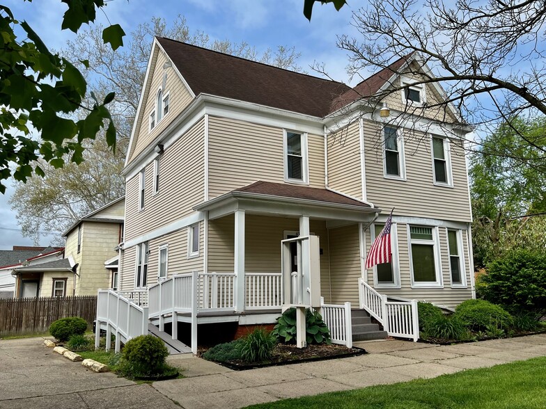 Primary Photo Of 435 3rd St, Marietta Office For Sale