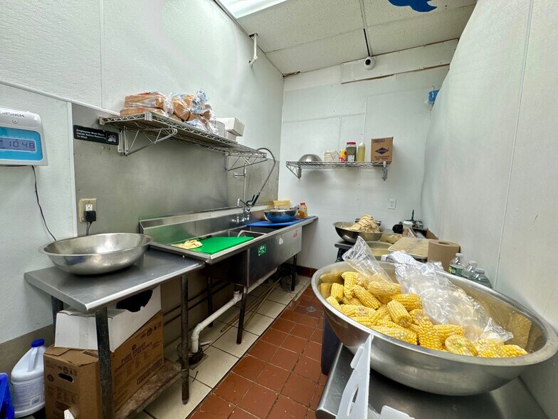 More Photos Of 17202 Linden Blvd, Jamaica Multifamily For Sale