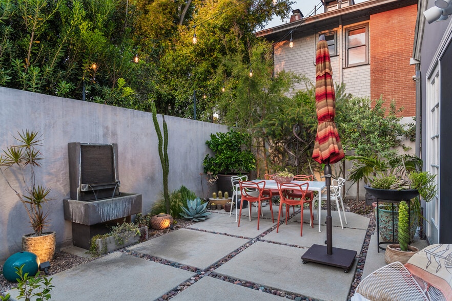 More Photos Of 112-20 E Redwood St, San Diego Apartments For Sale