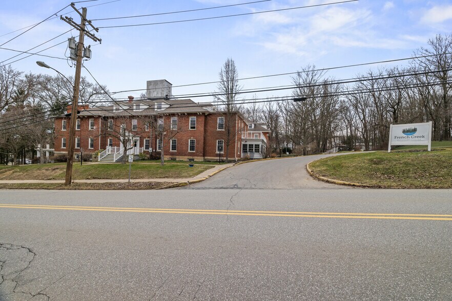More Photos Of 535 Williamson Rd, Meadville Healthcare For Sale