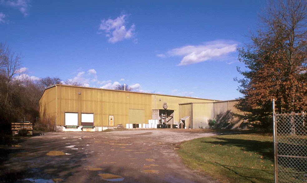 More Photos Of 360 Harmon Ave, Lebanon Warehouse For Lease