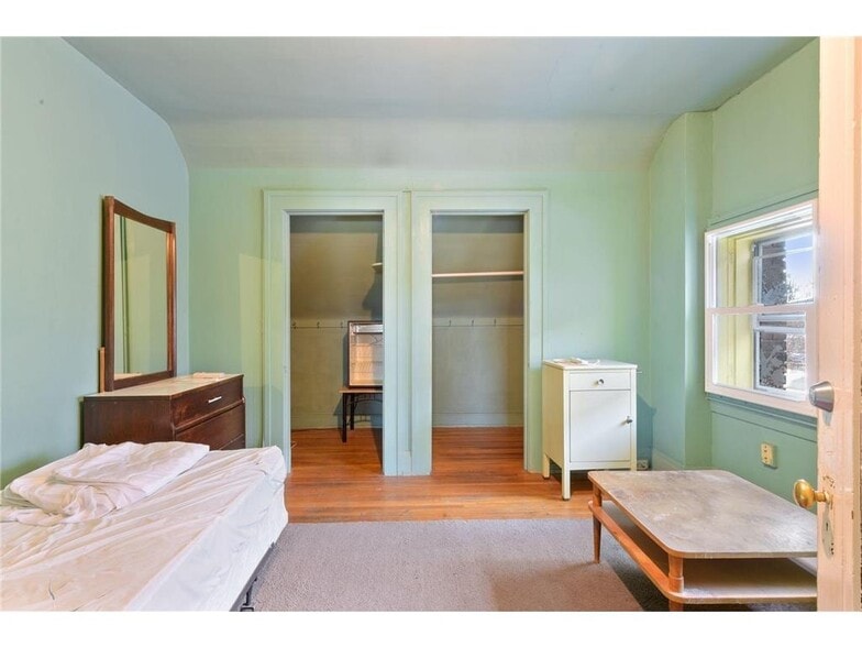 More Photos Of 2110 1st Ave S, Minneapolis Apartments For Sale