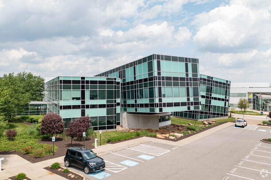 More Photos Of 1000 Ericsson Dr, Warrendale Unknown For Lease