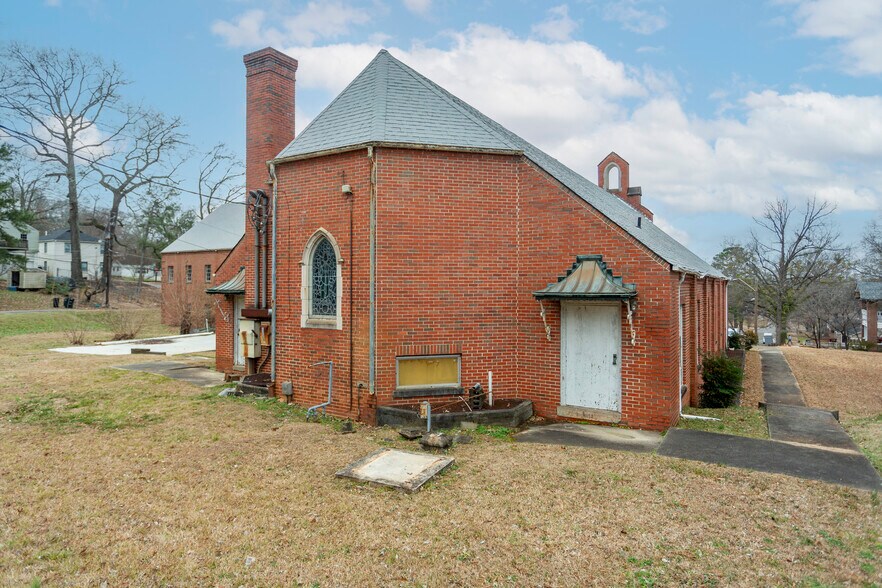 More Photos Of 2001 Avenue Z, Birmingham Religious Facility For Sale