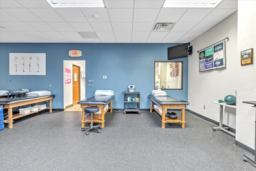 More Photos Of 304 S 29th St, Chickasha Medical For Sale