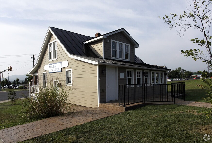 More Photos Of 33859 Old Valley Pike, Strasburg Office For Sale