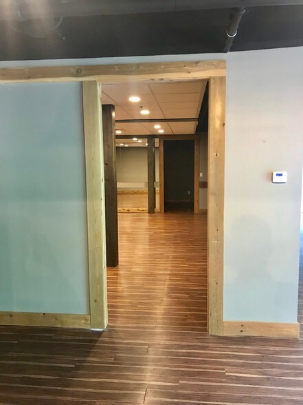 More Photos Of 871 S Arbor Vitae, Edwardsville General Retail For Lease