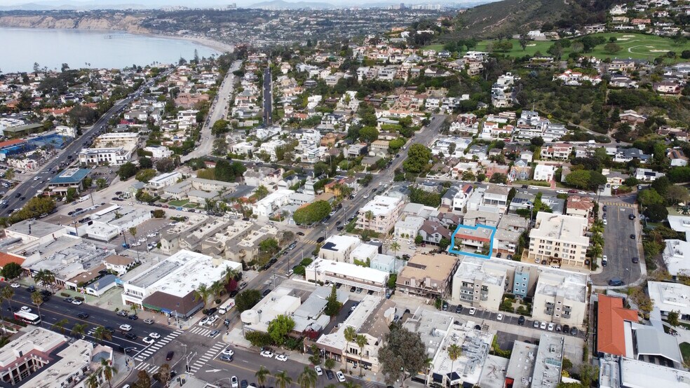 More Photos Of 7433 Herschel Ave, La Jolla Medical For Lease