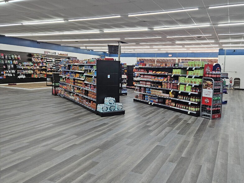 More Photos Of 110 Railroad St, Cambridge Springs Freestanding For Sale