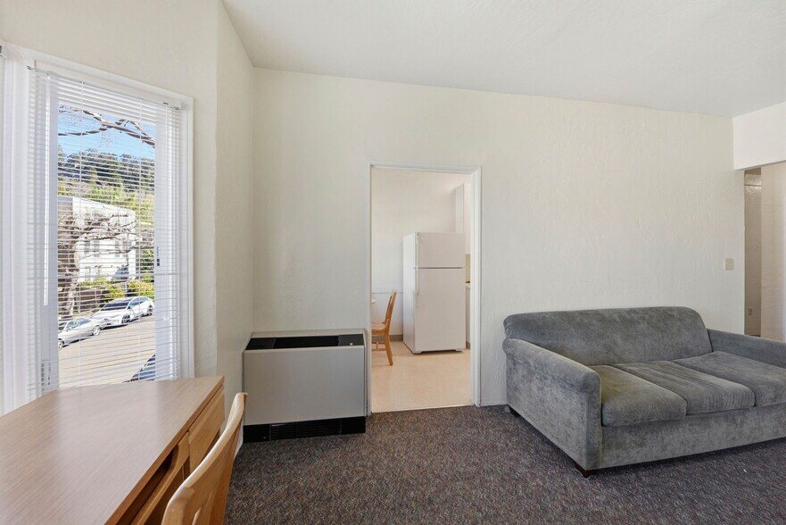 More Photos Of 2466 Virginia St, Berkeley Dormitory For Sale