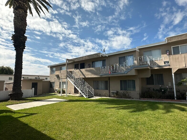 More Photos Of 10736-10742 Shire Pl, Whittier Apartments For Sale