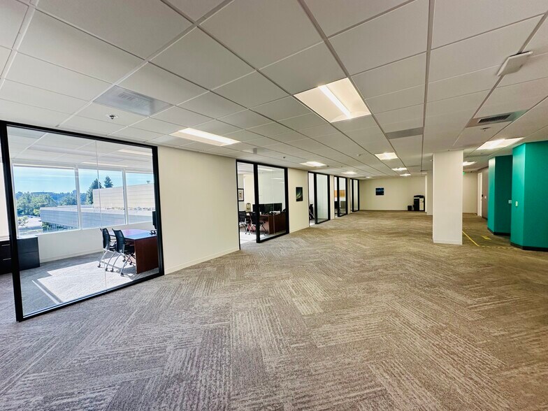 More Photos Of 9868 Scranton Rd, San Diego Office For Lease