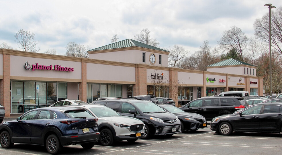 More Photos Of 329 Route 59, Airmont Unknown For Lease