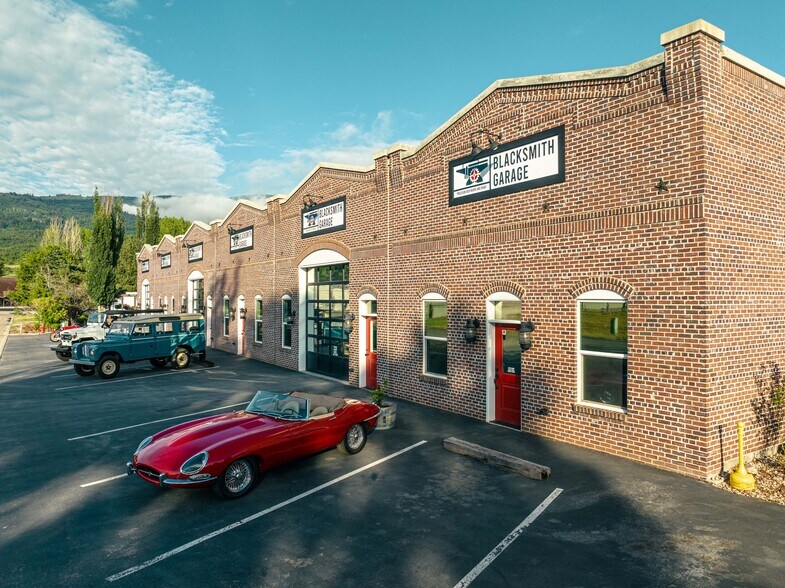 More Photos Of 4930 E 2550 N, Eden Auto Dealership For Lease