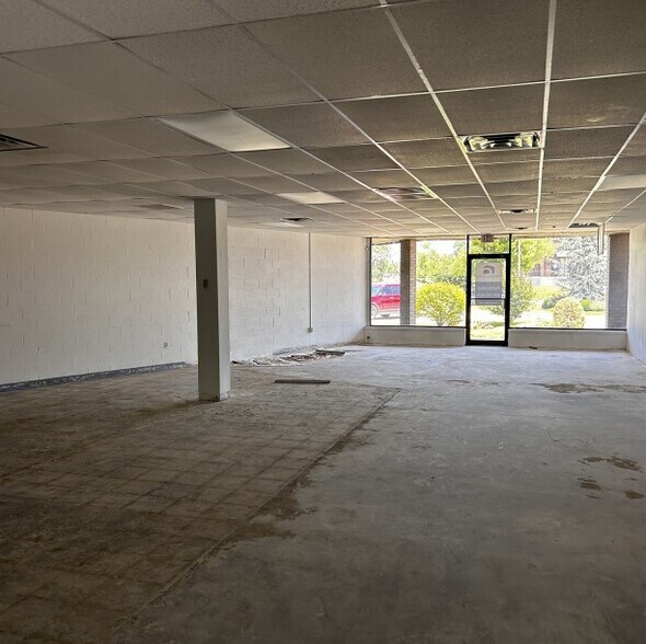 More Photos Of 1101-1151 W 15th St, Edmond Unknown For Lease