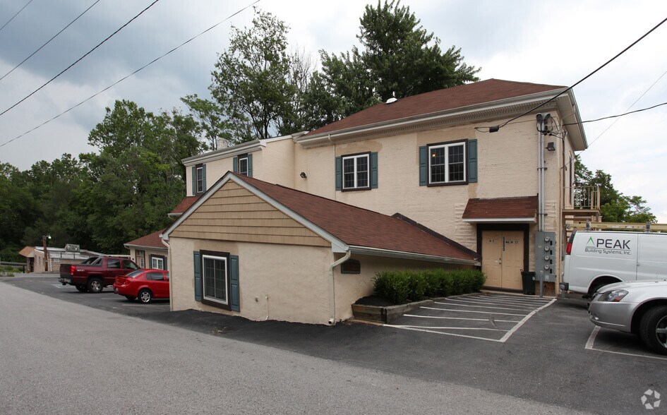 More Photos Of 5800 Main St, Elkridge Loft Creative Space For Lease