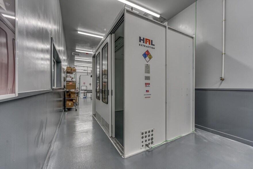 More Photos Of 680 E Glendale Ave, Sparks Warehouse For Sale