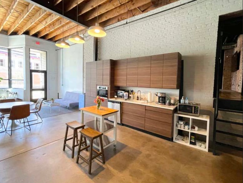 More Photos Of , Saint Louis Office For Sale