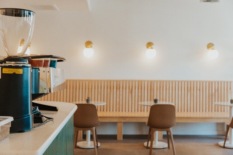 More Photos Of 2110 S Coast Hwy 101, Oceanside Loft Creative Space For Lease