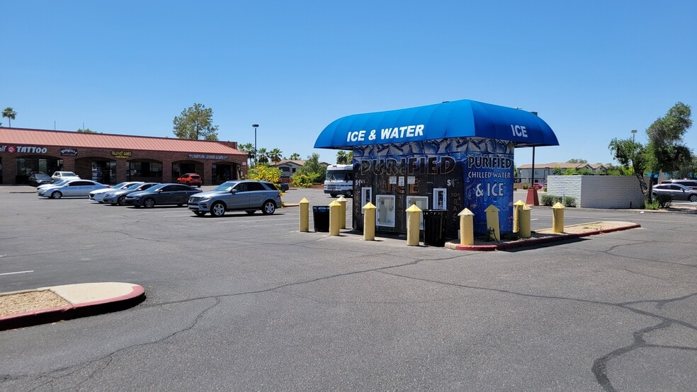 More Photos Of 4139 W Bell Rd, Phoenix Storefront For Sale