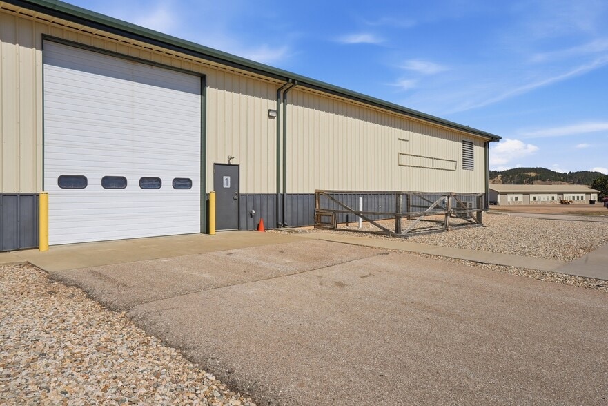 More Photos Of 1151 Industry Rd, Sturgis Manufacturing For Sale