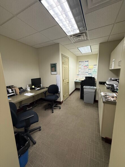 More Photos Of 5665 S Transit Rd, Lockport Office For Sale
