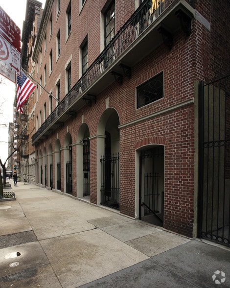 More Photos Of 1236 Madison Ave, New York Schools For Lease