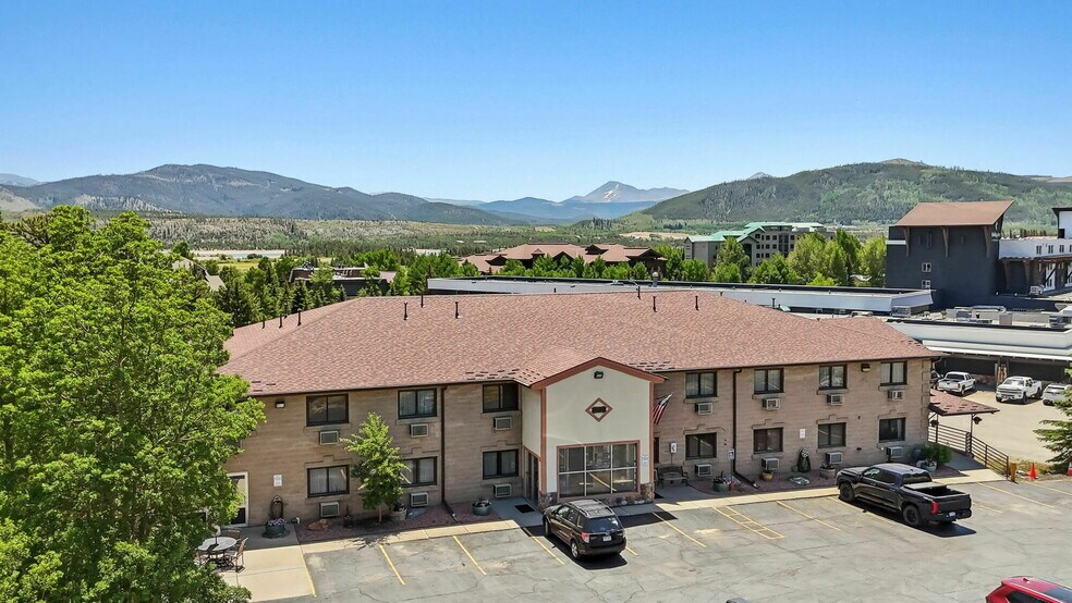 More Photos Of 205 Beaver Lodge Rd, Frisco Hotel For Sale