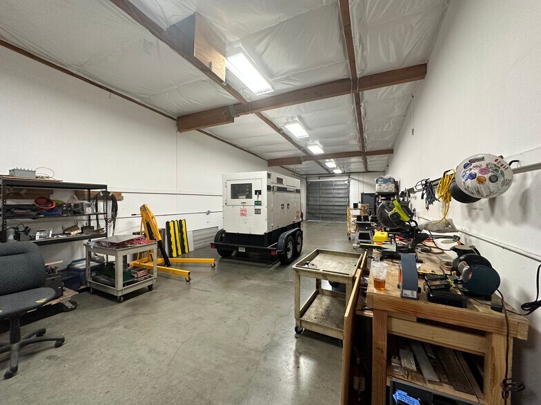 More Photos Of 7083 Commerce Cir, Pleasanton Warehouse For Lease